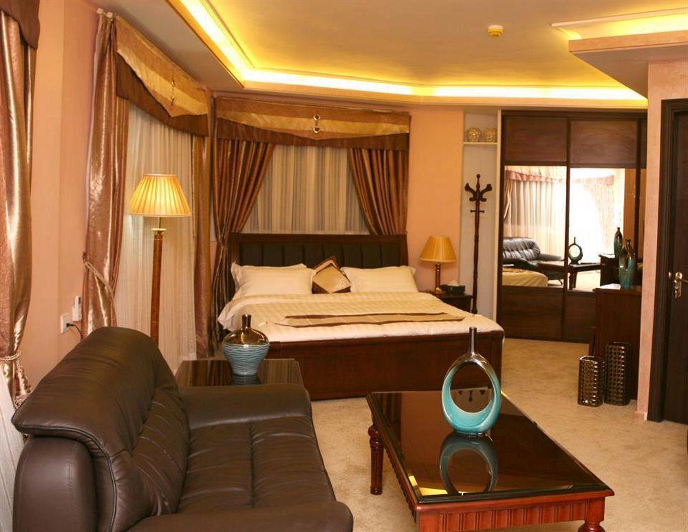 Seven Wonders Hotel Wadi Musa Exterior photo